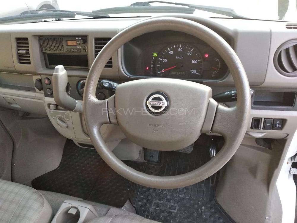 Nissan Clipper 2015 for Sale in Lahore Nissan Clipper 2015 for Sale in Lahore Image-5