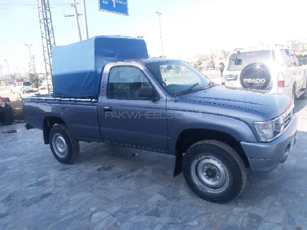 Toyota Hilux 2000 for Sale in Peshawar Toyota Hilux 2000 for Sale in Peshawar Image-10