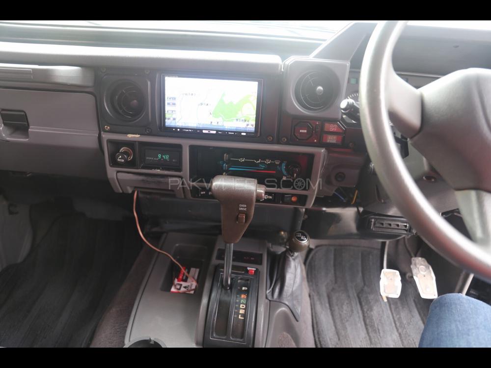 Toyota Land Cruiser 1990 for Sale in Lahore Toyota Land Cruiser 1990 for Sale in Lahore Image-12