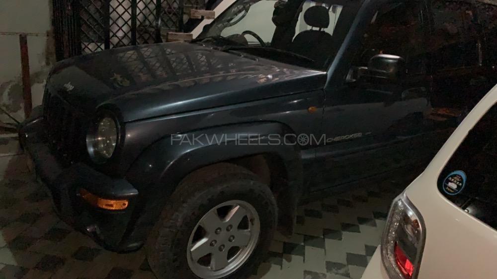 Jeep Cherokee 2001 for Sale in Karachi Image-1