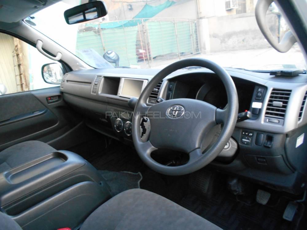 Toyota Hiace 2013 for Sale in Lahore Toyota Hiace 2013 for Sale in Lahore Image-9