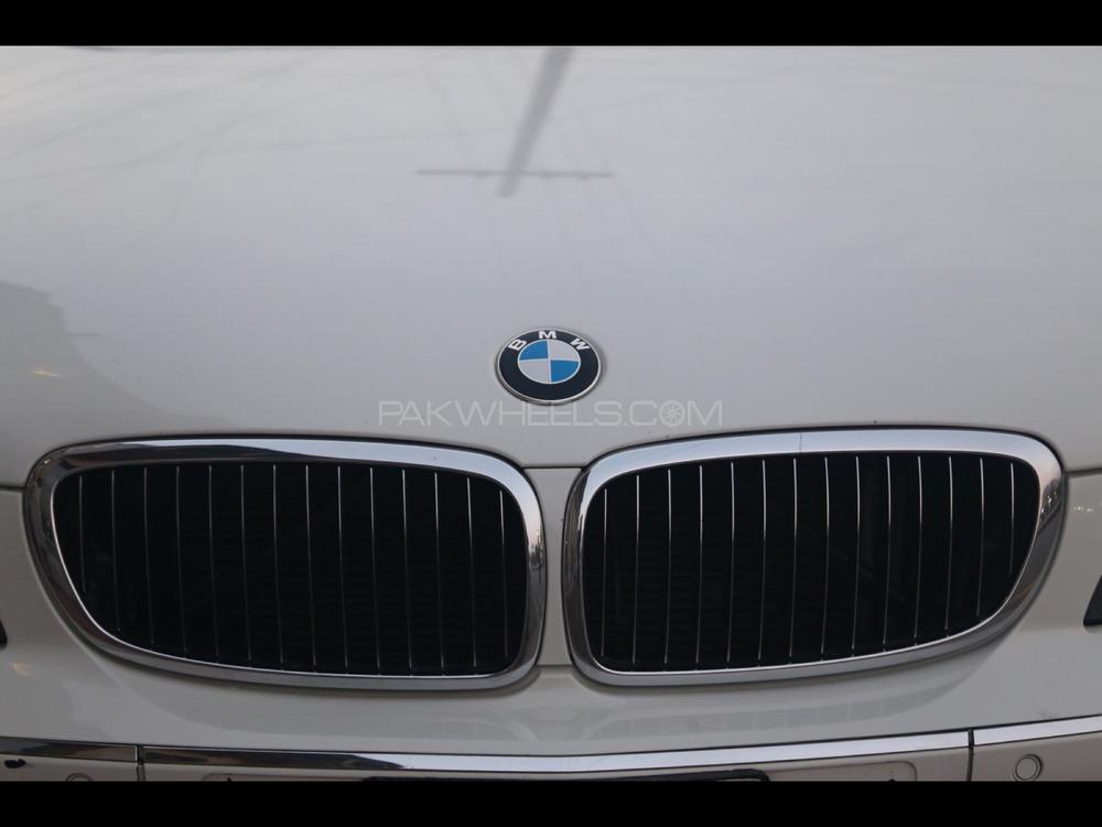 BMW 7 Series 2005 for Sale in Lahore BMW 7 Series 2005 for Sale in Lahore Image-18