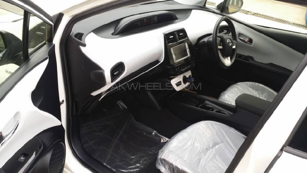 Toyota Prius 2016 for Sale in Islamabad Toyota Prius 2016 for Sale in Islamabad Image-10