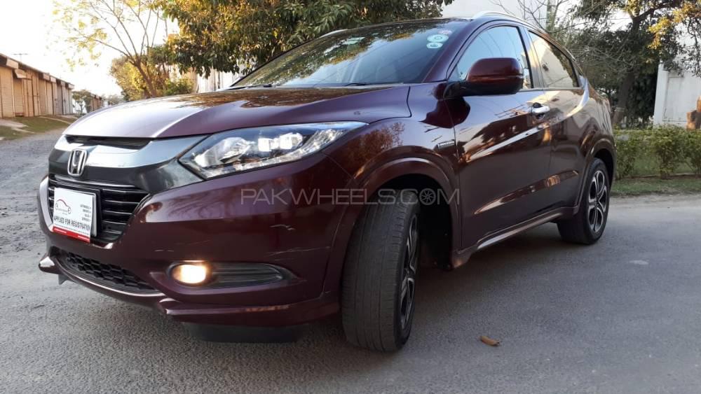 Honda Vezel 2015 for Sale in Lahore Honda Vezel 2015 for Sale in Lahore Image-4