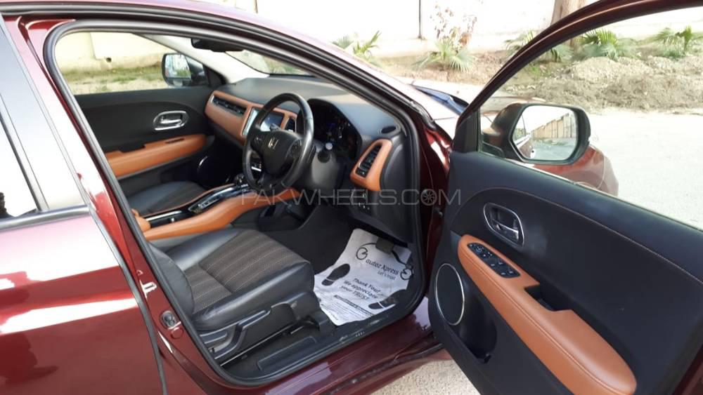 Honda Vezel 2015 for Sale in Lahore Honda Vezel 2015 for Sale in Lahore Image-12