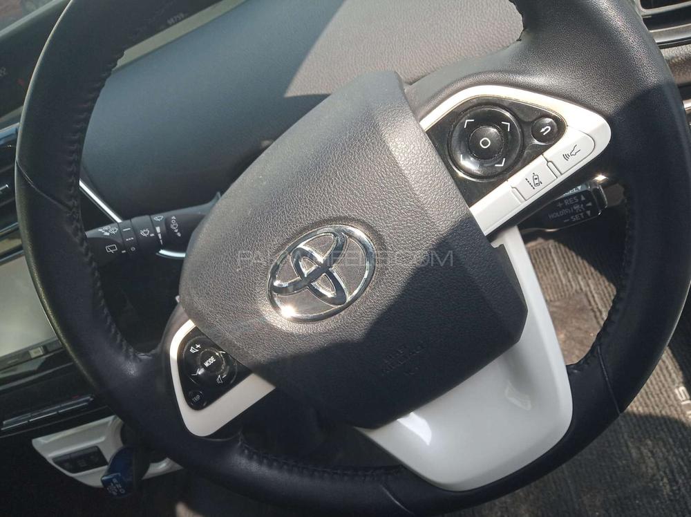 Toyota Prius 2016 for Sale in Gujranwala Toyota Prius 2016 for Sale in Gujranwala Image-10
