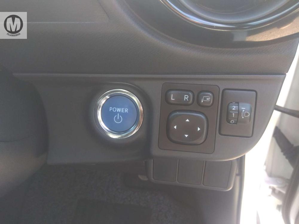 Toyota Aqua 2016 for Sale in Islamabad Toyota Aqua 2016 for Sale in Islamabad Image-11