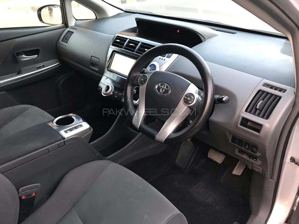 Toyota Prius Alpha 2014 for Sale in Faisalabad Toyota Prius Alpha 2014 for Sale in Faisalabad Image-7