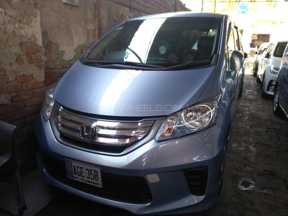 Honda Freed 2012 for Sale in Multan Image-1