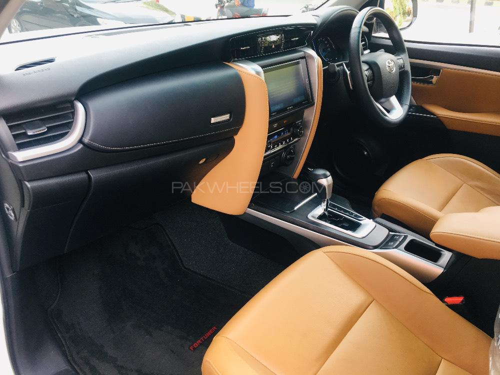 Toyota Fortuner 2018 for Sale in Lahore Toyota Fortuner 2018 for Sale in Lahore Image-7
