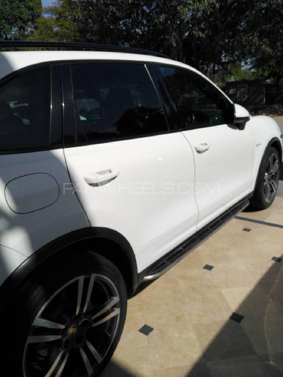 پورشے کائین 2012 for Sale in اسلام آباد پورشے کائین 2012 for Sale in اسلام آباد Image-3