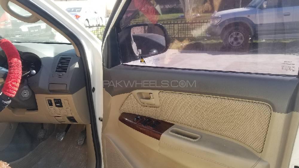 Toyota Hilux 2013 for Sale in Swat Toyota Hilux 2013 for Sale in Swat Image-5