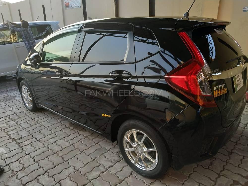 Honda Fit 2015 for Sale in Gujranwala Honda Fit 2015 for Sale in Gujranwala Image-5