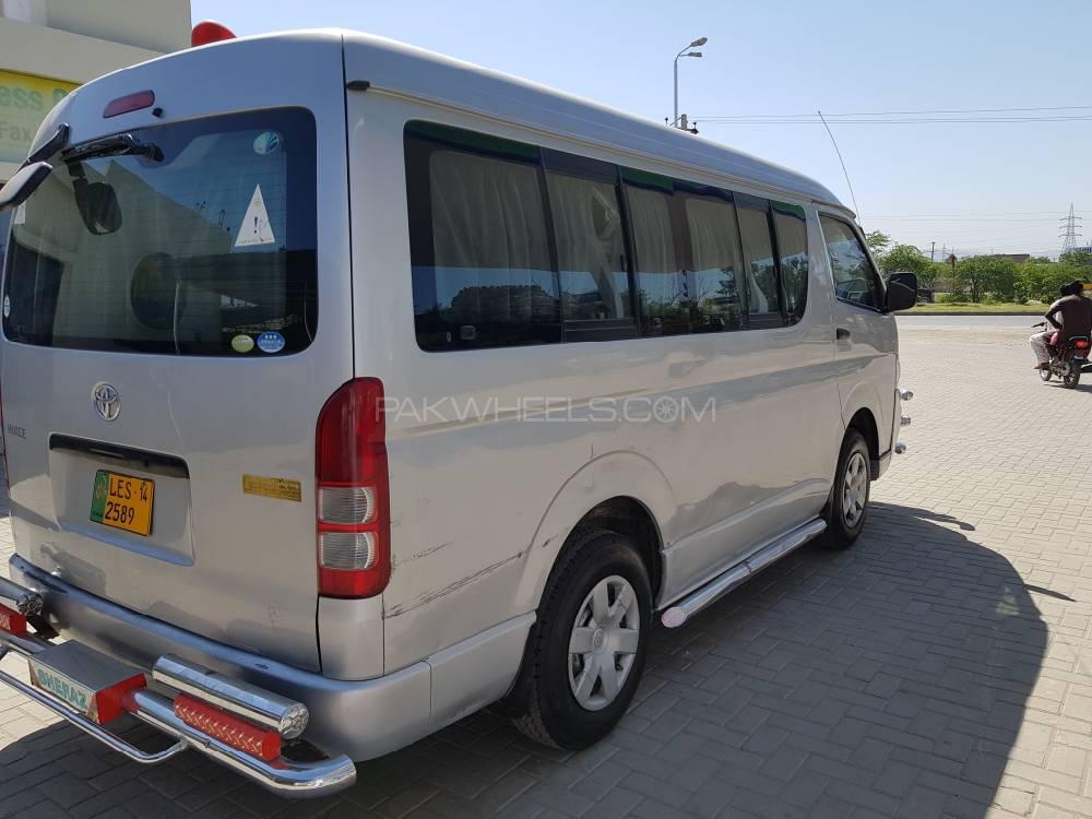 Toyota Hiace 2010 for Sale in Nowshera Toyota Hiace 2010 for Sale in Nowshera Image-4