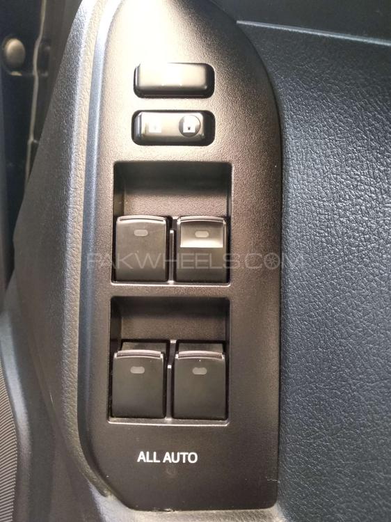 Toyota Prado 2013 for Sale in Lahore Toyota Prado 2013 for Sale in Lahore Image-8
