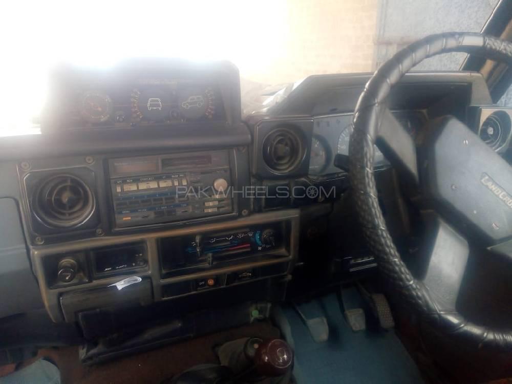 Toyota Land Cruiser 1988 for Sale in Khanewal Toyota Land Cruiser 1988 for Sale in Khanewal Image-11