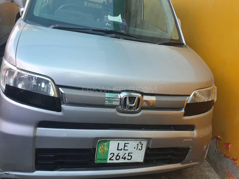 Honda Zest 2010 for Sale in Lahore Image-1