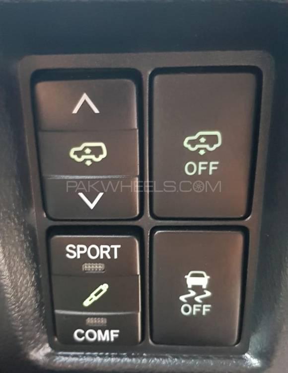 Toyota Prado 2010 for Sale in Lahore Toyota Prado 2010 for Sale in Lahore Image-9