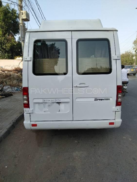 Mercedes Benz Sprinter 2004 for Sale in Karachi Mercedes Benz Sprinter 2004 for Sale in Karachi Image-4