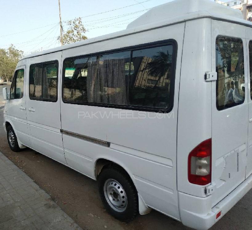 Mercedes Benz Sprinter 2004 for Sale in Karachi Mercedes Benz Sprinter 2004 for Sale in Karachi Image-5
