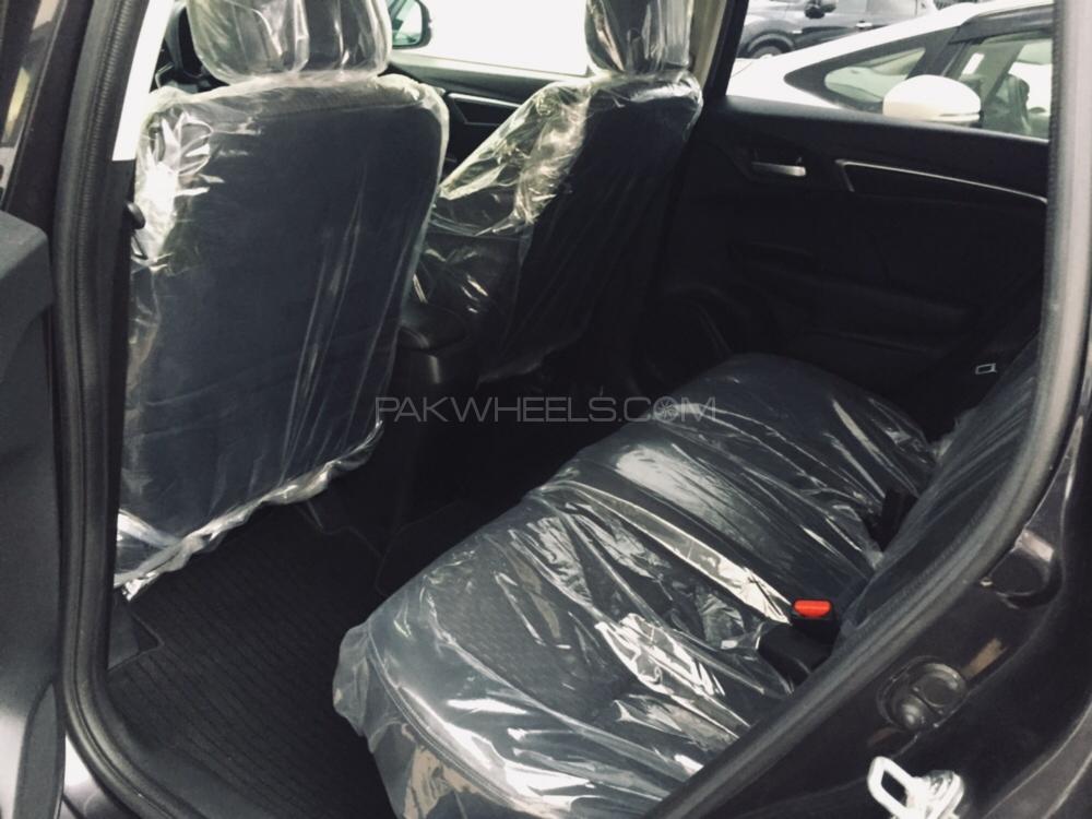 Honda Fit 2016 for Sale in Gujranwala Honda Fit 2016 for Sale in Gujranwala Image-4