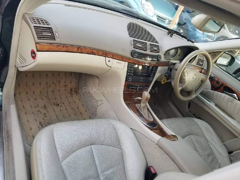 Mercedes Benz E Class 2004 for Sale in Islamabad Mercedes Benz E Class 2004 for Sale in Islamabad Image-8