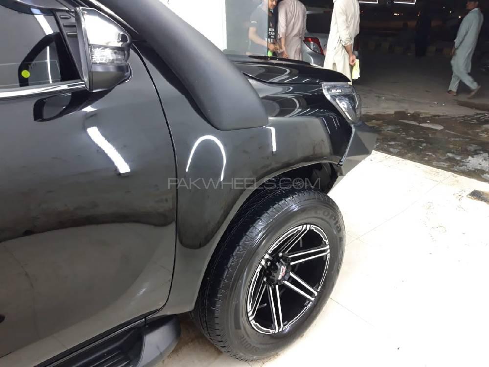 Toyota Hilux 2018 for Sale in Karachi Toyota Hilux 2018 for Sale in Karachi Image-4