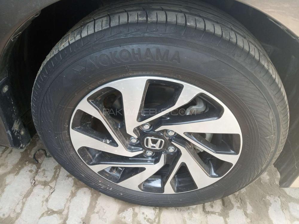 Honda Civic 2018 for Sale in Gujranwala Honda Civic 2018 for Sale in Gujranwala Image-14