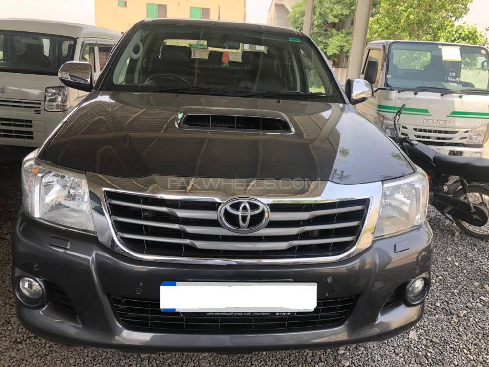 Toyota Hilux 2014 for Sale in Gujranwala Image-1