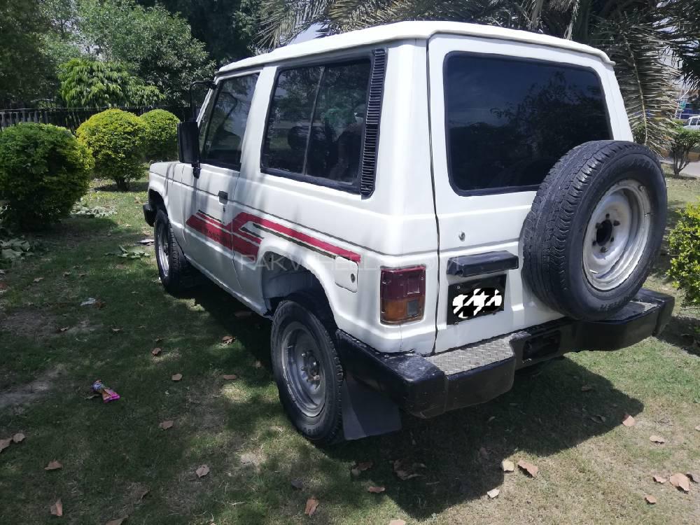 Mitsubishi pajero 1985