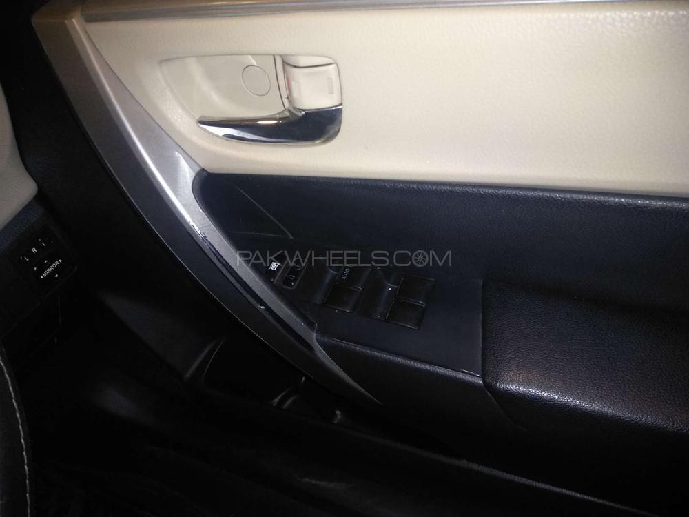 Toyota Corolla 2014 for Sale in Karachi Toyota Corolla 2014 for Sale in Karachi Image-7