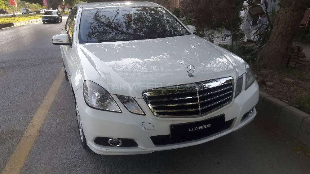 Mercedes Benz E Class Coupe 2009 for Sale in Islamabad Image-1