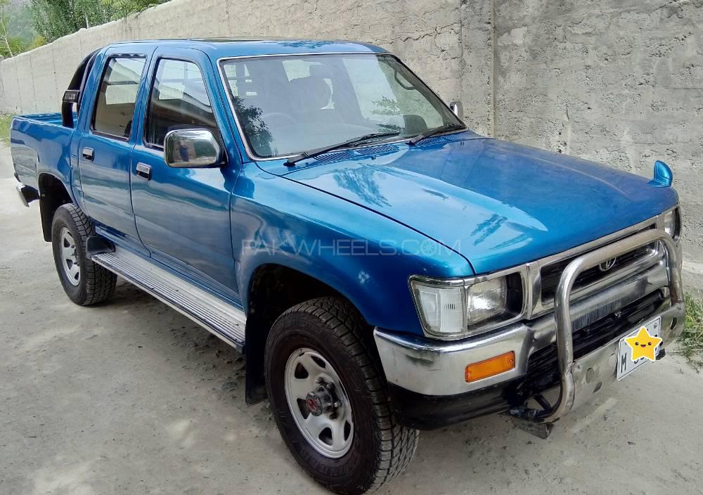 Toyota Hilux 1993 for Sale in Gilgit Image-1