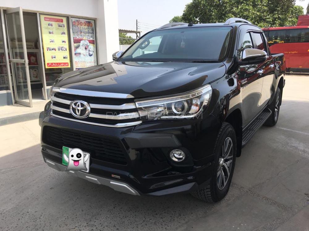 Toyota Hilux 2018 for Sale in Lahore Toyota Hilux 2018 for Sale in Lahore Image-2