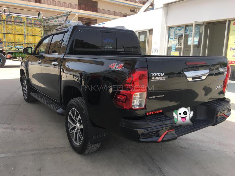 Toyota Hilux 2018 for Sale in Lahore Toyota Hilux 2018 for Sale in Lahore Image-7