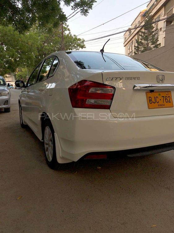 Honda City 2017 for Sale in Karachi Honda City 2017 for Sale in Karachi Image-9