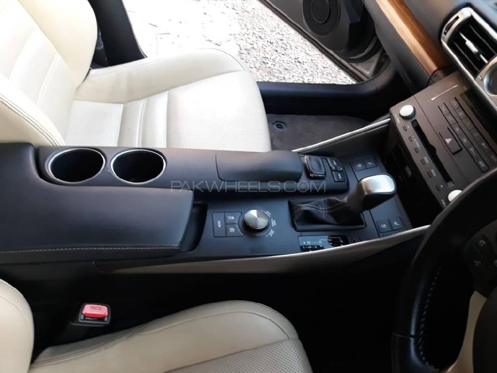 Lexus LX Series 2015 for Sale in Islamabad Lexus LX Series 2015 for Sale in Islamabad Image-4