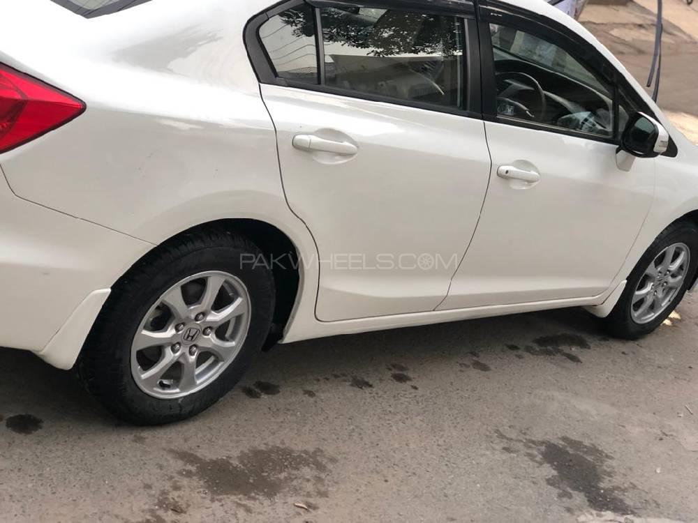 Honda Civic 2015 for Sale in Lahore Honda Civic 2015 for Sale in Lahore Image-4