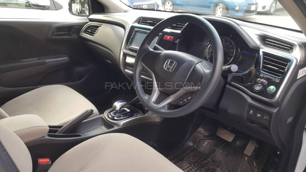 Honda Grace Hybrid 2015 for Sale in Islamabad Honda Grace Hybrid 2015 for Sale in Islamabad Image-7