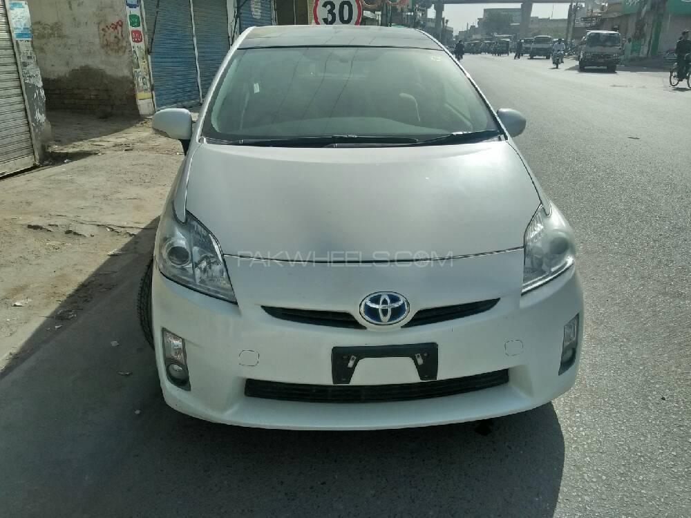 Toyota Prius 2010 for Sale in Multan Image-1