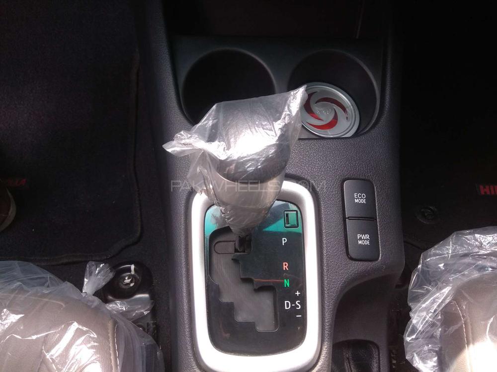 Toyota Hilux 2018 for Sale in Karachi Toyota Hilux 2018 for Sale in Karachi Image-7