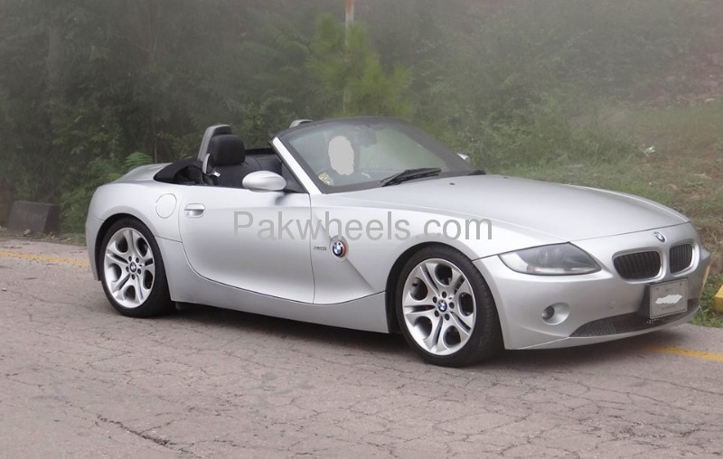 BMW Z4 2004 for Sale in Islamabad Image-1