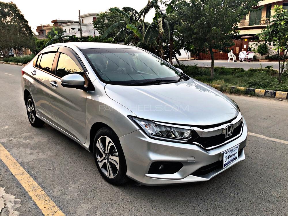 Honda grace 2019