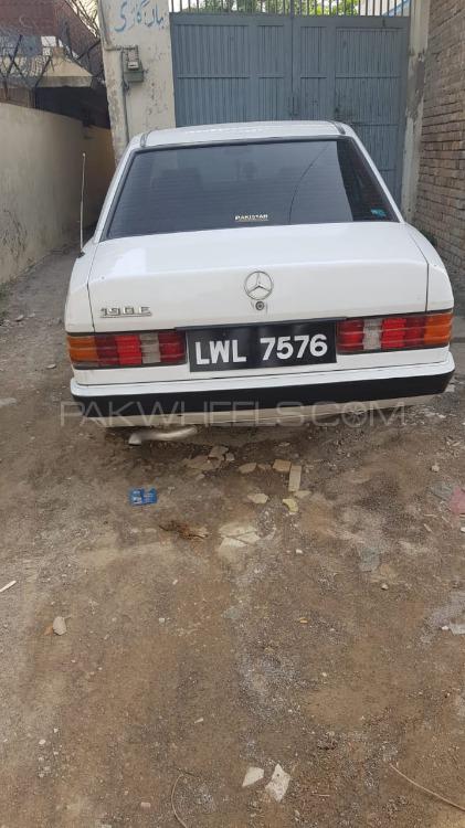 Mercedes Benz D Series 1988 for Sale in Taxila Mercedes Benz D Series 1988 for Sale in Taxila Image-3