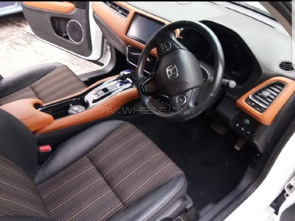 Honda Vezel 2015 for Sale in Kharian Honda Vezel 2015 for Sale in Kharian Image-6