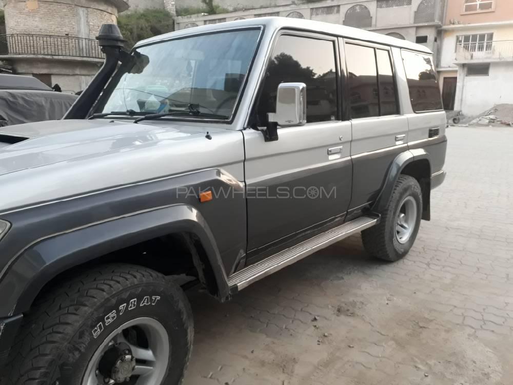 Toyota Land Cruiser 1994 for Sale in Hawilian Toyota Land Cruiser 1994 for Sale in Hawilian Image-3
