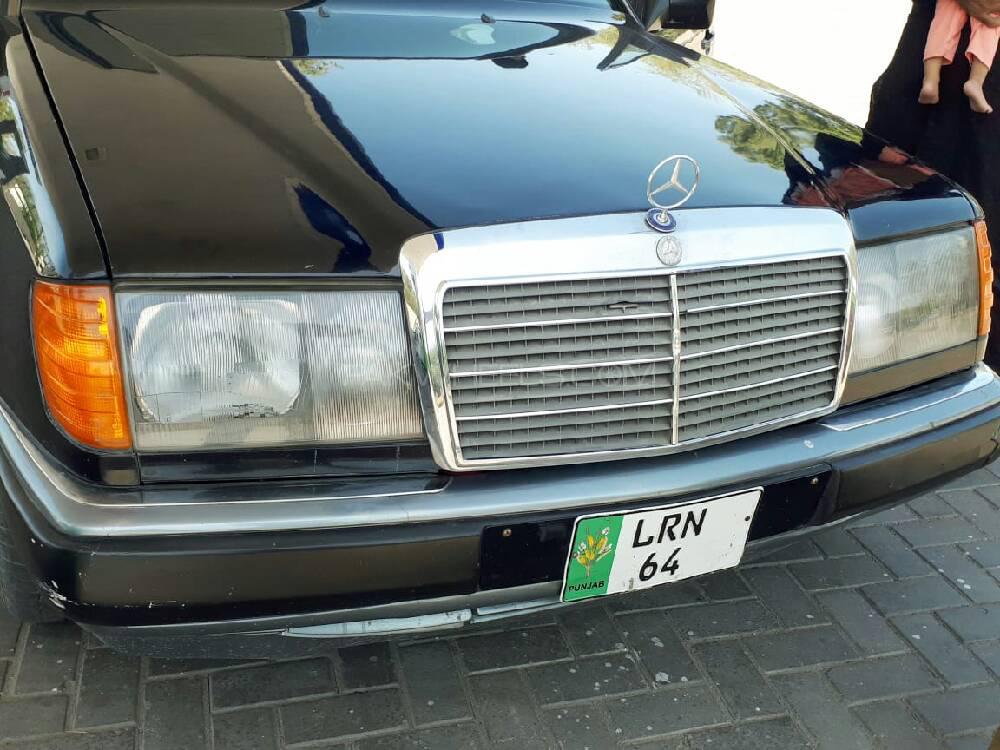 Mercedes Benz E Class 1990 for Sale in Lahore Mercedes Benz E Class 1990 for Sale in Lahore Image-13