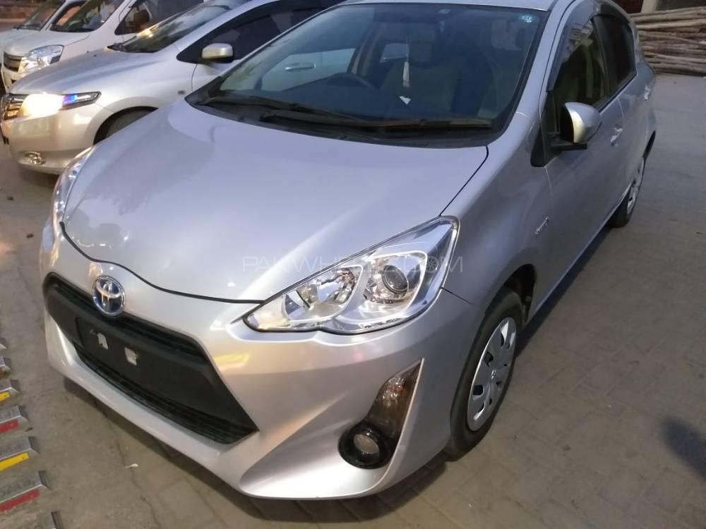 Toyota Aqua 2015 for Sale in Sialkot Toyota Aqua 2015 for Sale in Sialkot Image-2