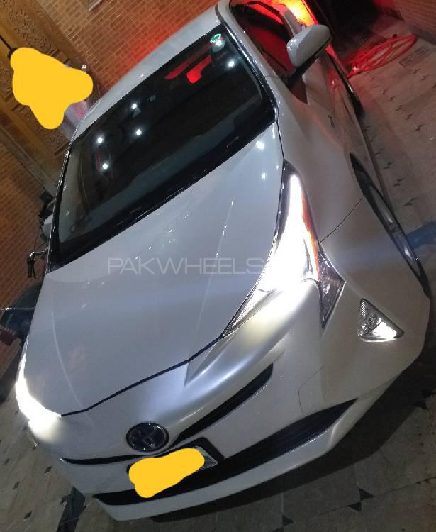 Toyota Prius 2016 for Sale in Peshawar Image-1