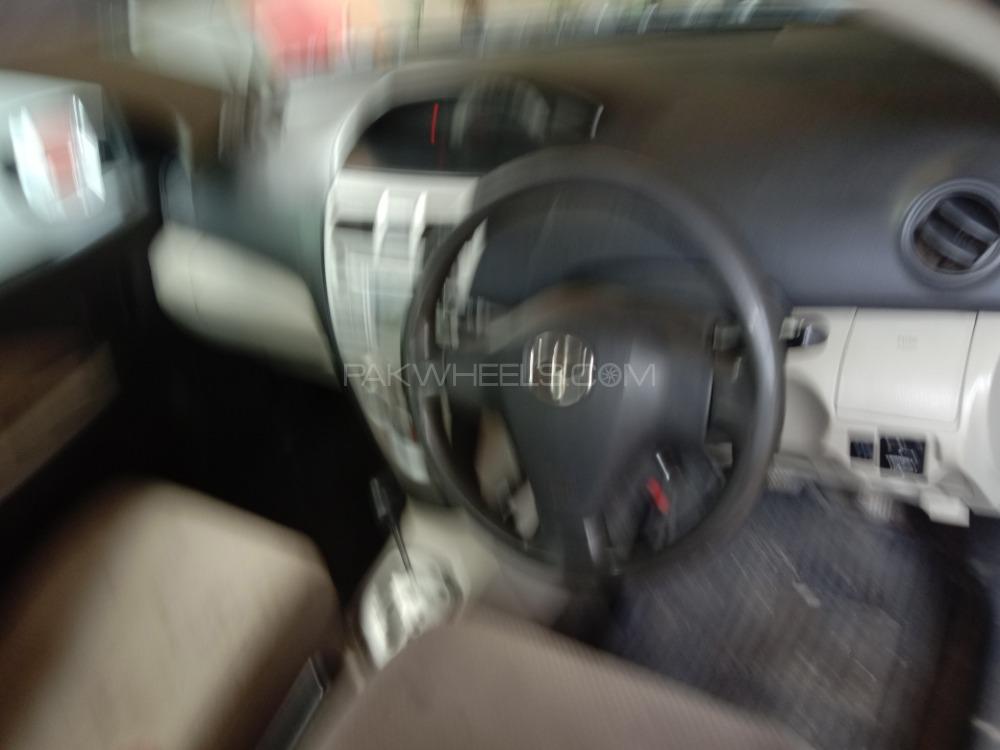 Toyota Belta 2006 for Sale in Lahore Toyota Belta 2006 for Sale in Lahore Image-11